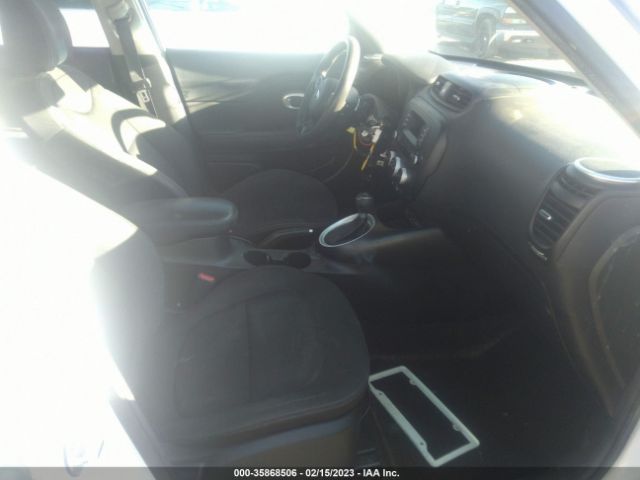 KNDJN2A29E7052887 KIA Soul Base