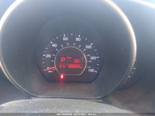 KNDJN2A29E7052887 KIA Soul Base