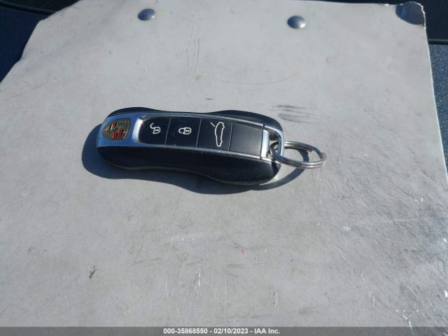 WP0AA2A73HL104386 Porsche Panamera