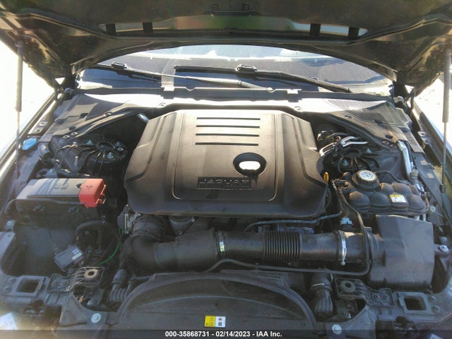 SAJAD4BNXHA976173 Jaguar Xe 20d Premium