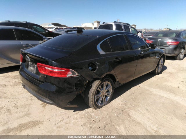 SAJAD4BNXHA976173 Jaguar Xe 20d Premium