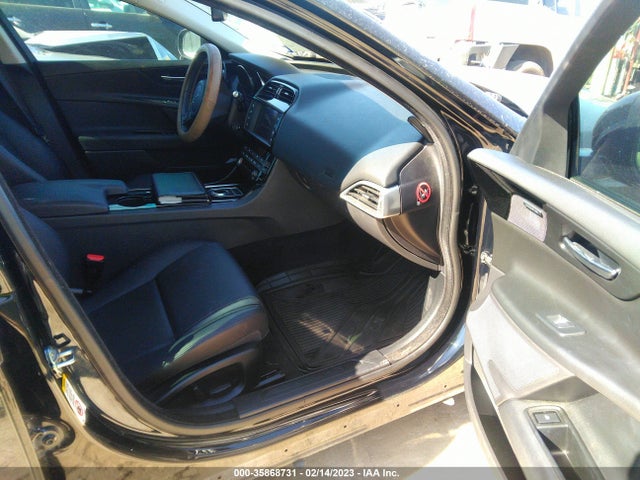 SAJAD4BNXHA976173 Jaguar Xe 20d Premium
