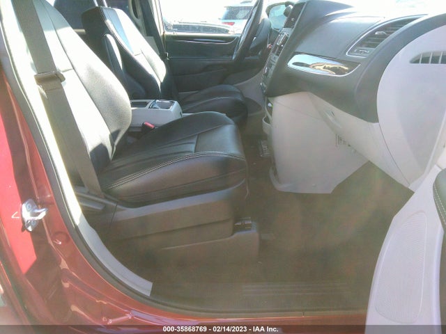 2C4RC1BG1ER329544 Chrysler Town & Country Touring