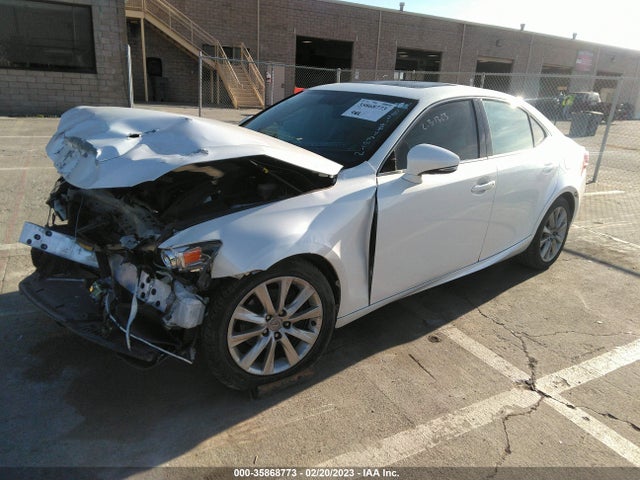Lexus IS 250 2014 JTHBF1D24E5028742 Image 2