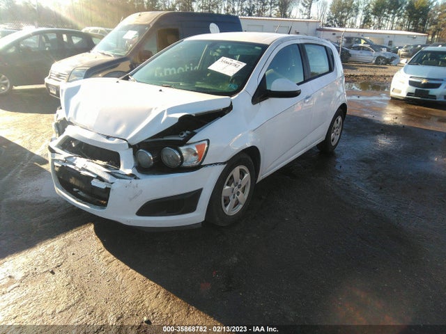 Chevrolet SONIC LS 2014 1G1JA6SH7E4227220 Image 2