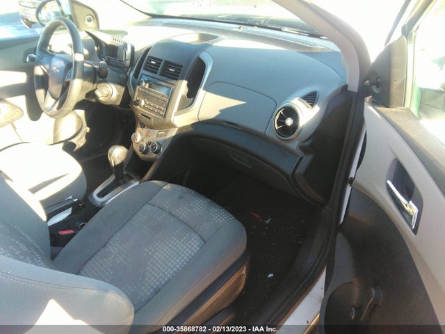 Chevrolet SONIC LS 2014 1G1JA6SH7E4227220 Image 6