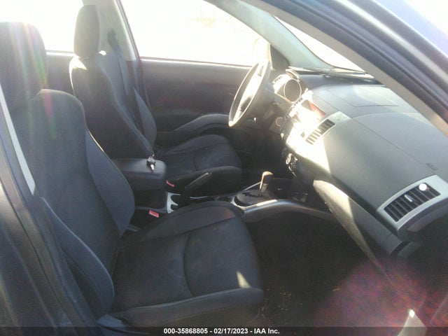 JA4LS21W18Z012939 Mitsubishi Outlander Es