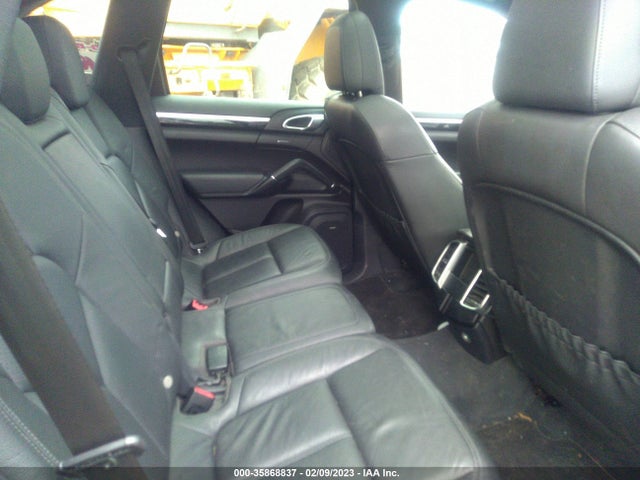 2014 Porsche Cayenne, VIN: WP1AA2A20ELA04177