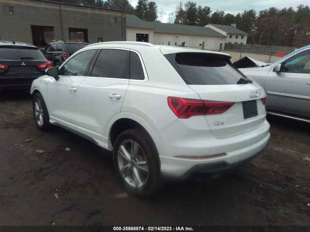 WA1DECF33N1045077 Audi Q3 S Line Premium