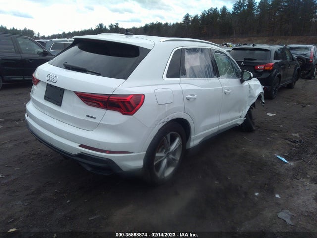 WA1DECF33N1045077 Audi Q3 S Line Premium