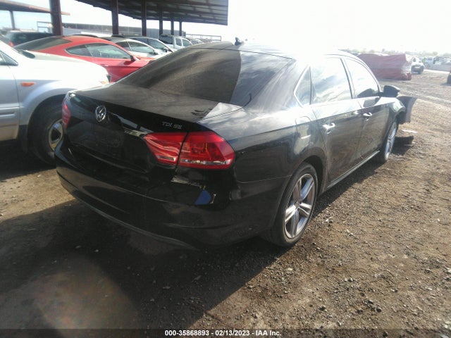1VWBV7A30FC054365 Volkswagen Passat 2.0l Tdi Se W/sunroof