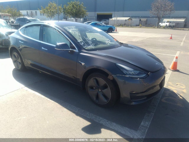 2018 Tesla 3, VIN: 5YJ3E1EA7JF011523
