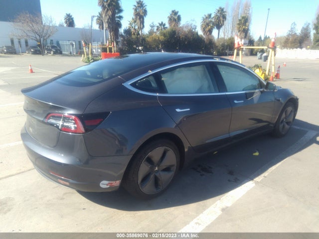 2018 Tesla 3, VIN: 5YJ3E1EA7JF011523