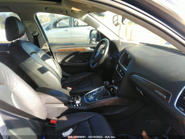 WA1LFAFP4FA050001 Audi Q5 Premium Plus