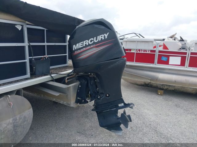 2014 BENTLEY BOAT ENB11886D414      Photo 9