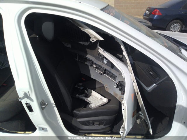 BMW 5 Series 528i 2013 WBAXG5C56DDY34798 Image 6