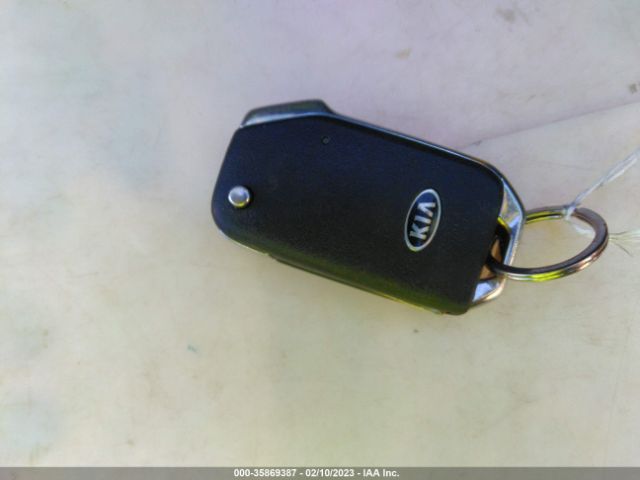 KNDEUCAA8M7080163 KIA SELTOS S