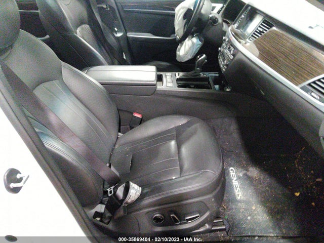 2016 Hyundai Genesis, VIN: KMHGN4JE7GU134911