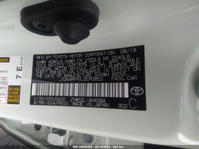 2018 Toyota Prius, VIN: JTDKARFPXJ3093852