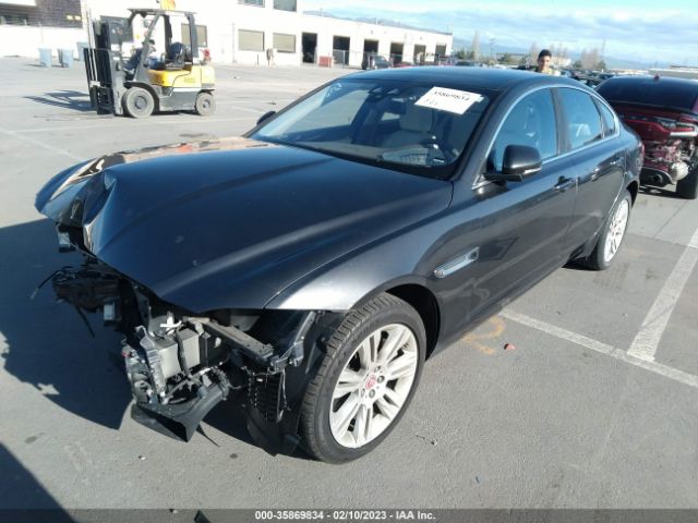 SAJBD4BV2GCY11175 Jaguar Xf 35t Premium