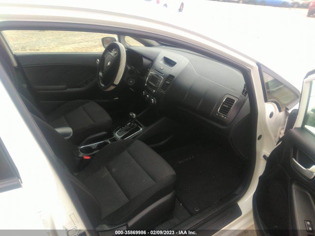 2017 Kia Forte, VIN: 3KPFK4A70HE043098