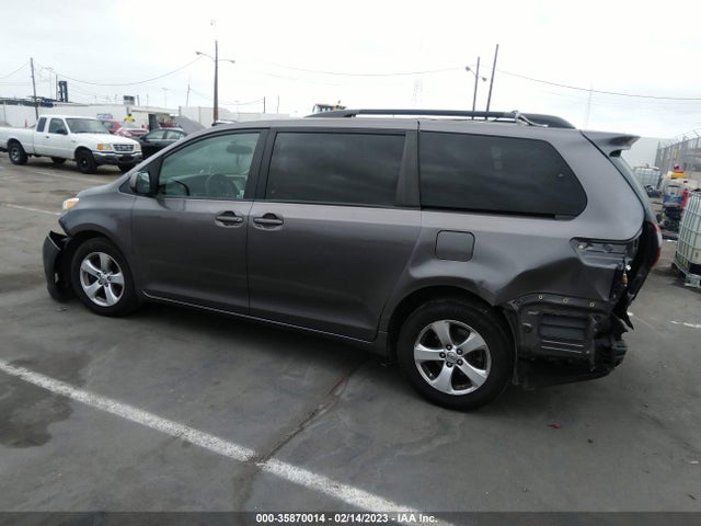 Toyota SIENNA LE 2015 5TDKK3DCXFS586222 Image 3