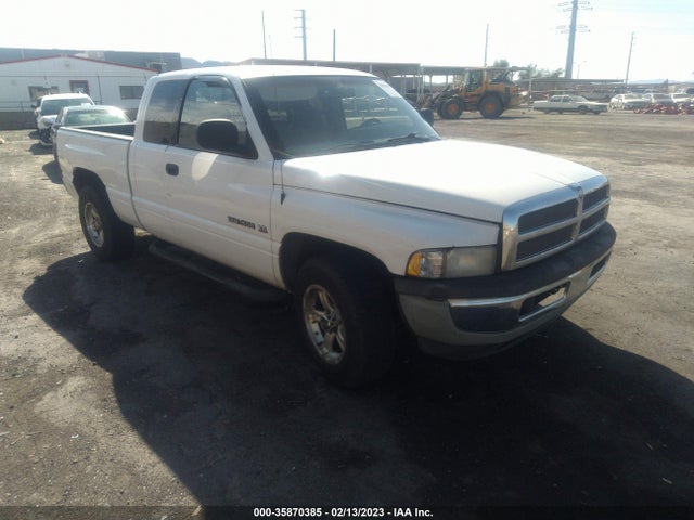 Dodge RAM 1500 2000 3B7HC13Y0YM209264 zdjęcie główne