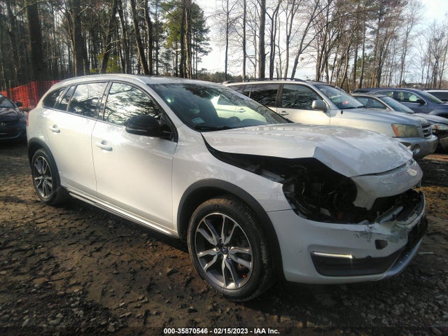 2016 Volvo V60, VIN: YV4612HK3G1011844