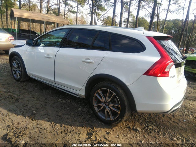 2016 Volvo V60, VIN: YV4612HK3G1011844
