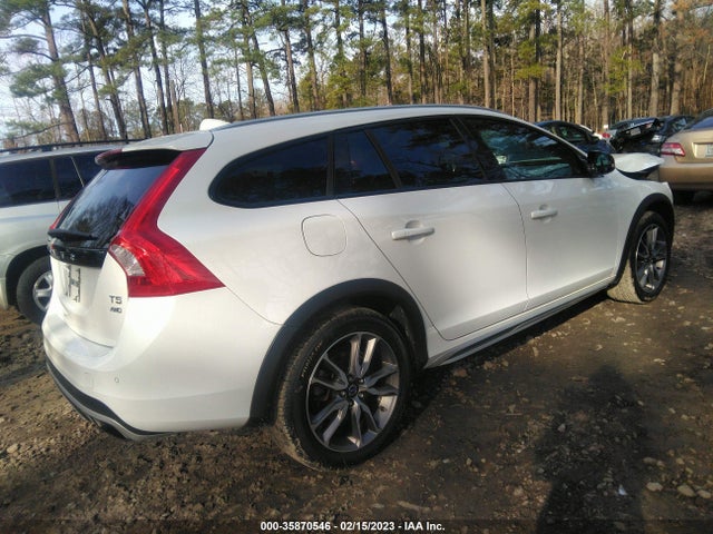 2016 Volvo V60, VIN: YV4612HK3G1011844