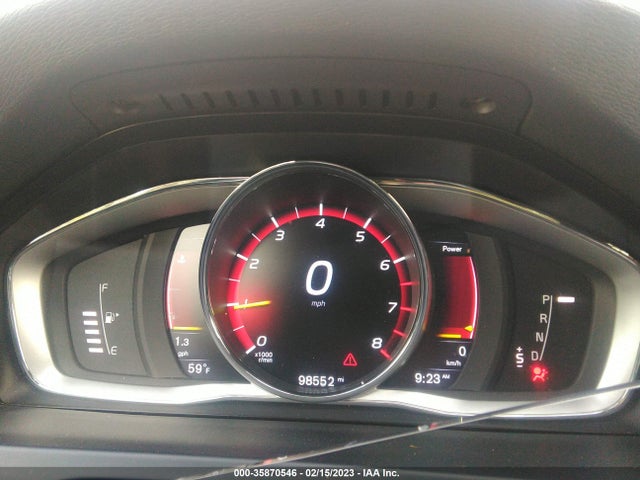 2016 Volvo V60, VIN: YV4612HK3G1011844