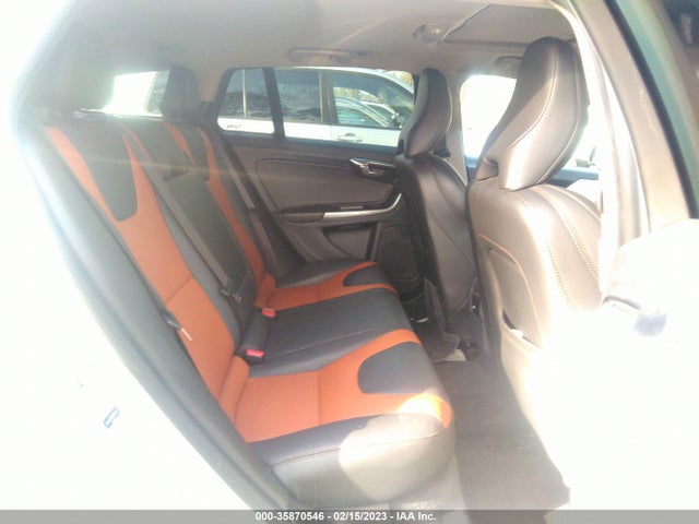 2016 Volvo V60, VIN: YV4612HK3G1011844