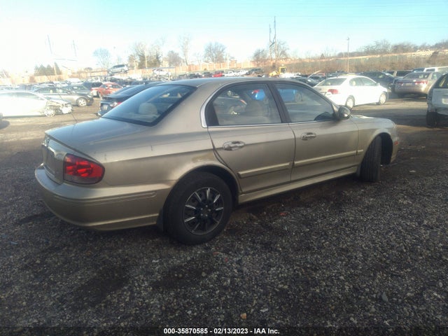 Hyundai Sonata 2002 KMHWF25SX2A712541 Image 5