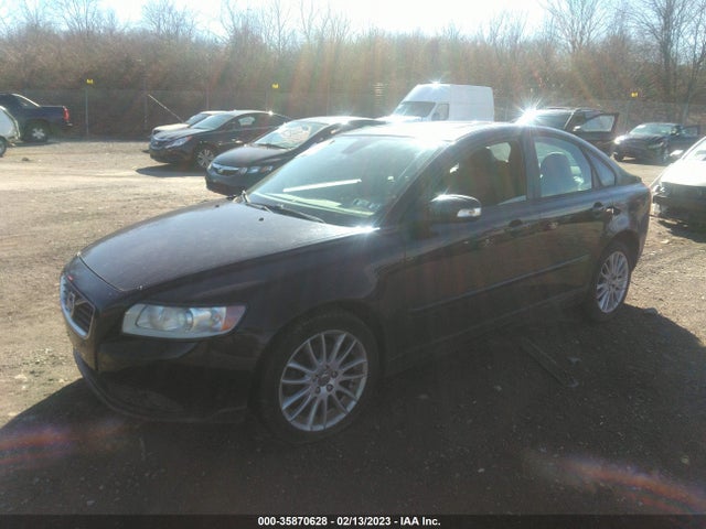 Volvo S40 2011 YV1672MS8B2543854 Image 2
