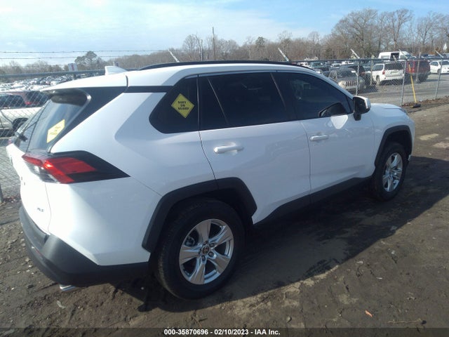 2021 TOYOTA RAV4 XLE VIN: 2T3W1RFV2MC120366