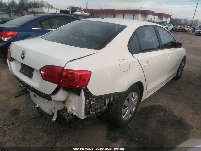 3VW2K7AJ4EM373949 Volkswagen Jetta Sedan S