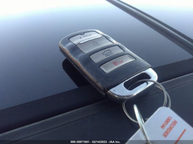 KNALN4D78G5213480 KIA Cadenza Premium