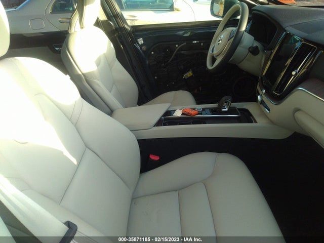 2022 Volvo XC60, VIN: YV4L12RK9N1945229