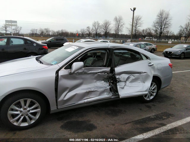 35871196 :رقم المزاد ، JTHBK1EG3B2471581 vin ، 2011 Lexus Es 350 مزاد بيع
