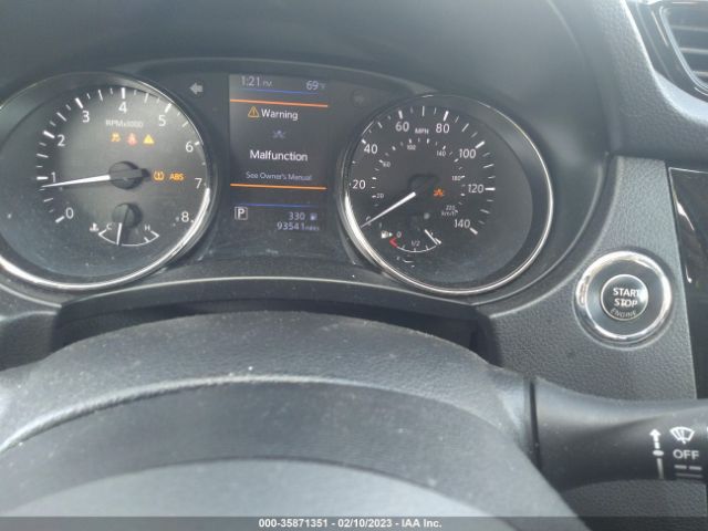 JN8AT2MT9JW455816 Nissan Rogue Sl
