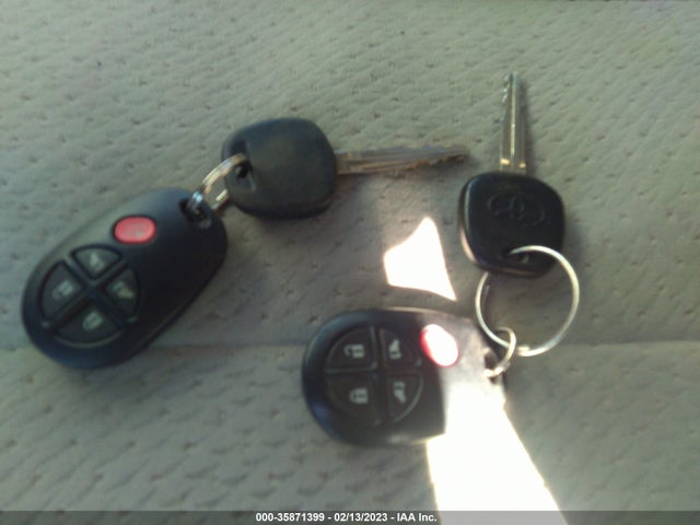 2013 TOYOTA SIENNA LE VIN: 5TDKK3DC6DS335226