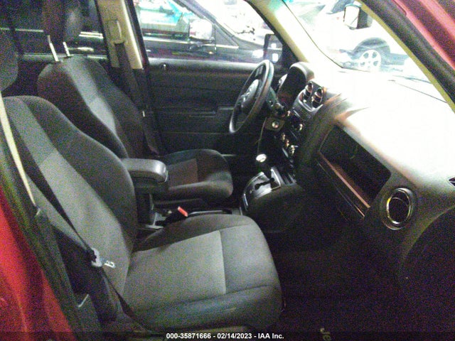 2016 Jeep Patriot, VIN: 1C4NJRBB5GD658373