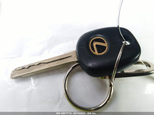 JT8BF28GXX0206536 Lexus ES 300 LUXURY SPORT SDN