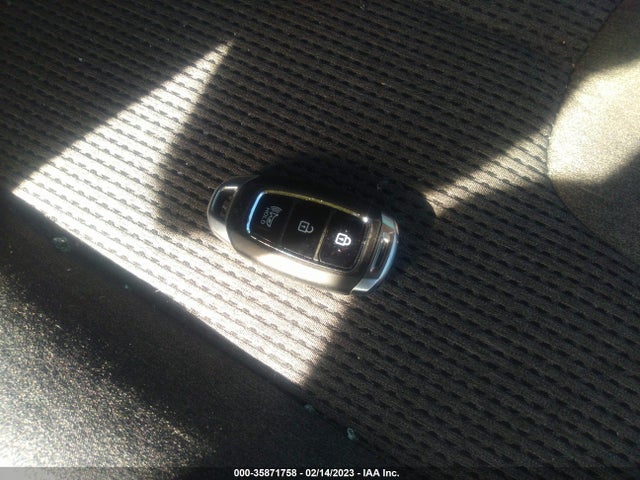2020 Hyundai Santa Fe, VIN: 5NMS33ADXLH155355