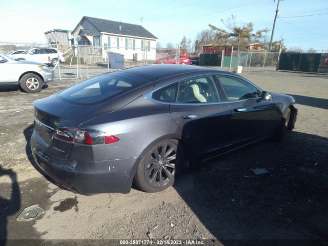 Tesla MODEL S 2019 5YJSA1E21KF311723 Image 4