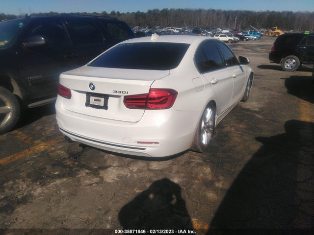 BMW 3 Series 330i 2017 WBA8B9G34HNU55513 Image 4