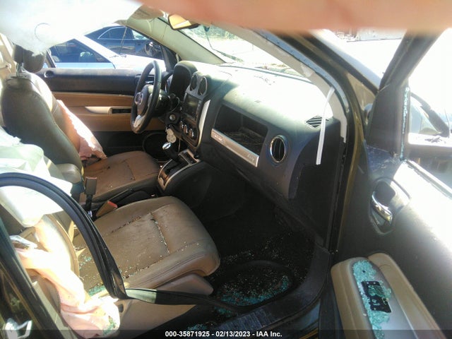 1C4NJDEB2FD395532 Jeep Compass High Altitude Edition