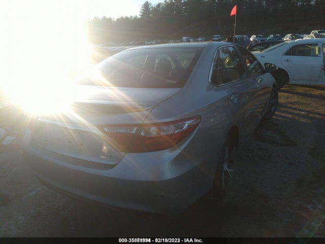 35871994 :رقم المزاد ، 4T1BF1FK0HU409170 vin ، 2017 Toyota Camry Se مزاد بيع