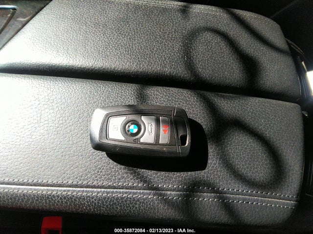BMW 5 Series 528i 2015 WBA5A5C55FD513251 Image 11