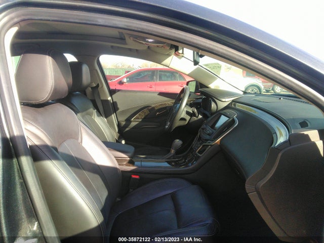 2016 Buick LaCrosse, VIN: 1G4GB5G30GF281547